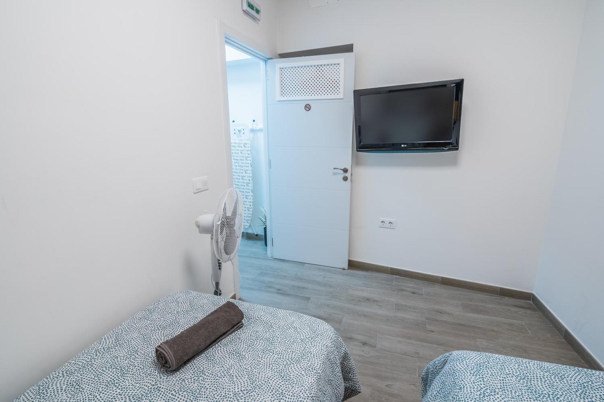 El Puente Holiday Home-Ii 8,1Kms Airport 因赫尼奥 外观 照片