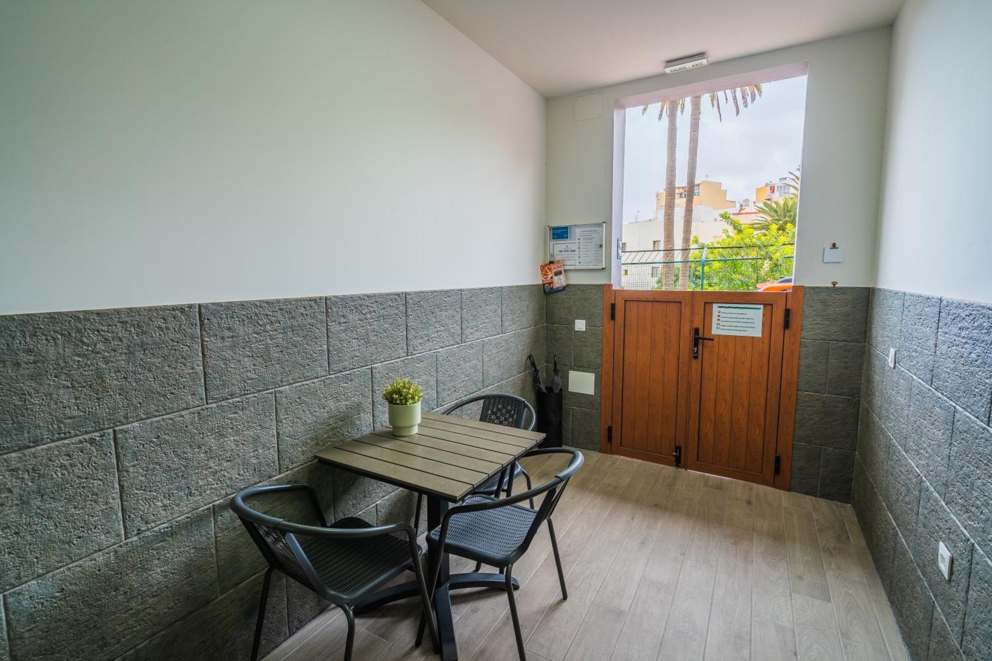 El Puente Holiday Home-Ii 8,1Kms Airport 因赫尼奥 外观 照片