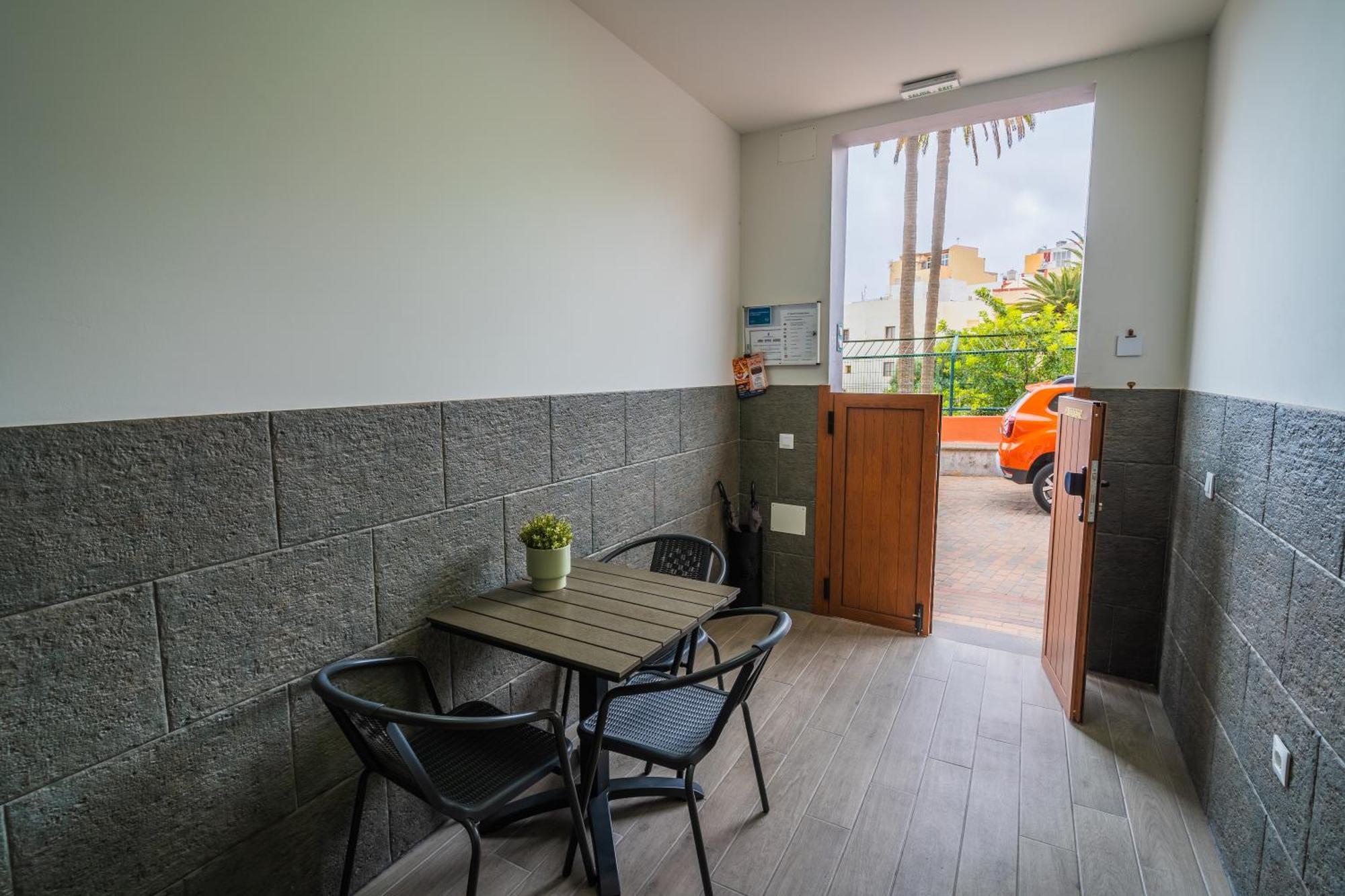 El Puente Holiday Home-Ii 8,1Kms Airport 因赫尼奥 外观 照片