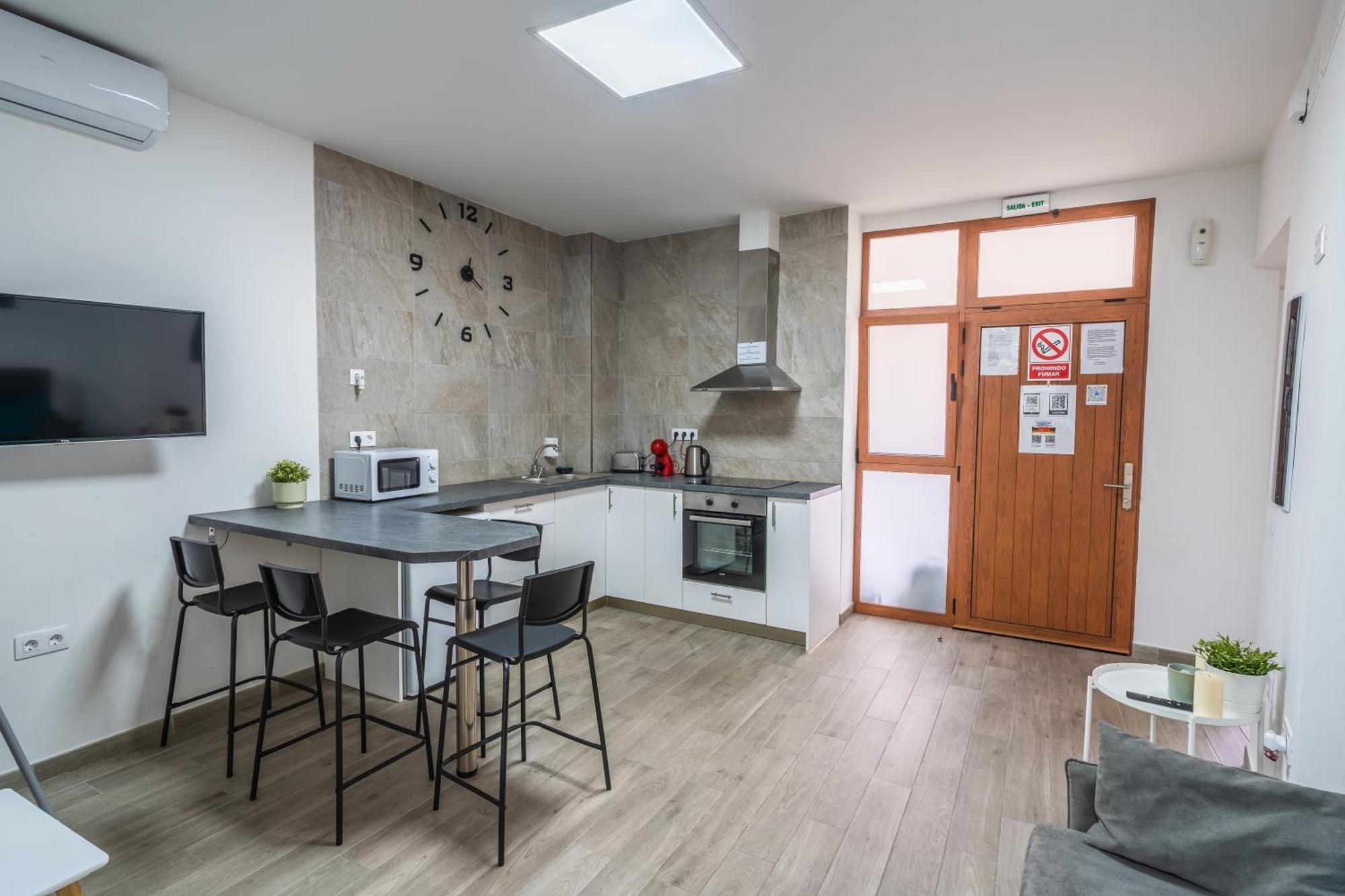 El Puente Holiday Home-Ii 8,1Kms Airport 因赫尼奥 外观 照片